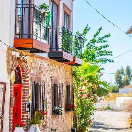 Hotel Carnaby Kuecuekkoey Ayvalı